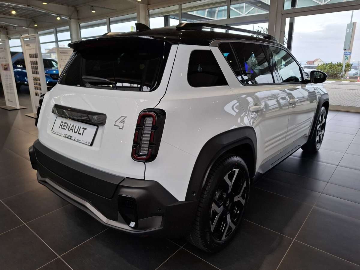 Fahrzeugbild eines Renault 4 E-TECH