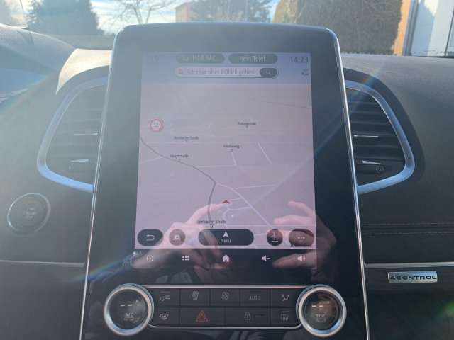 Fahrzeugbild eines Renault Espace