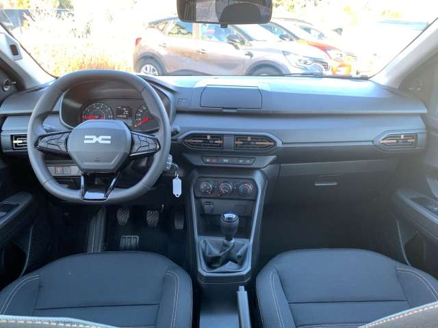 Fahrzeugbild eines Dacia Sandero