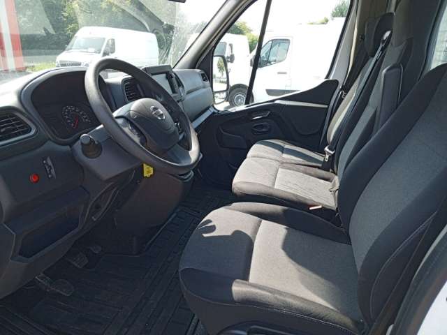 Fahrzeugbild eines Nissan Interstar