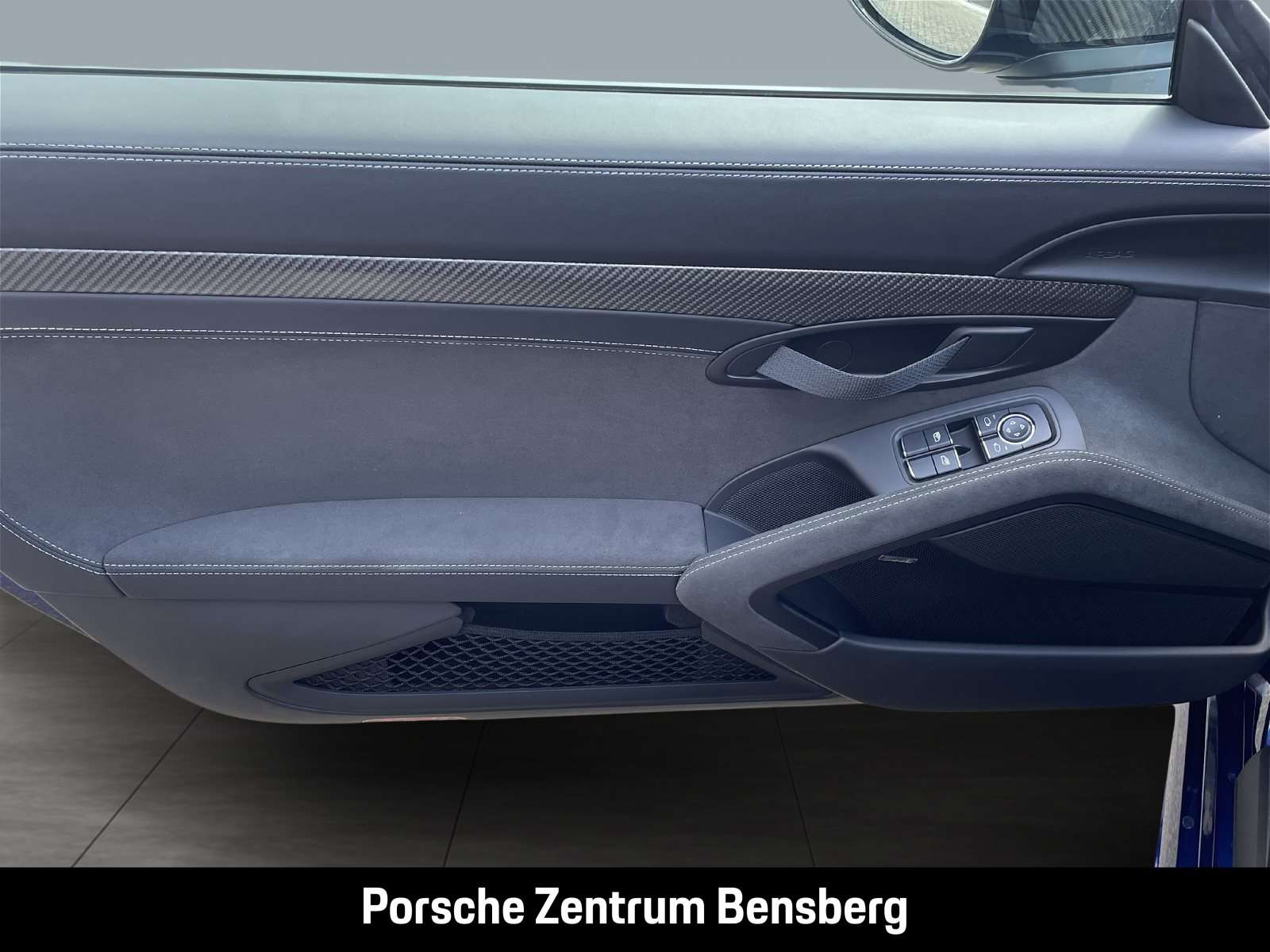 Fahrzeugbild eines Porsche Cayman