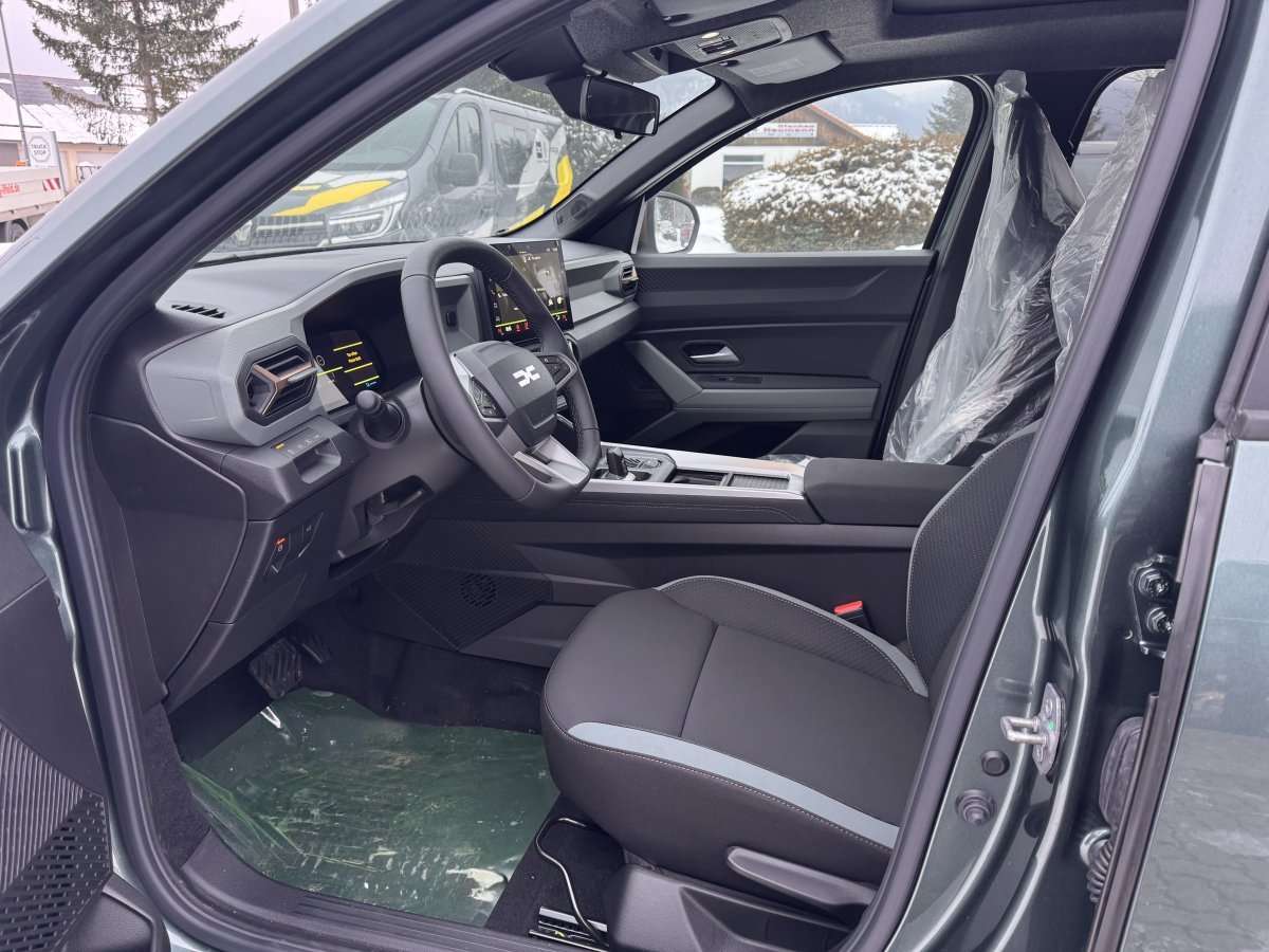 Fahrzeugbild eines Dacia Bigster