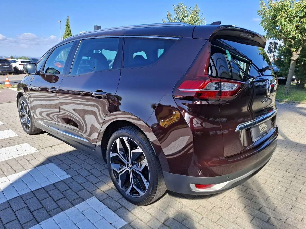 Fahrzeugbild eines Renault Grand Scénic