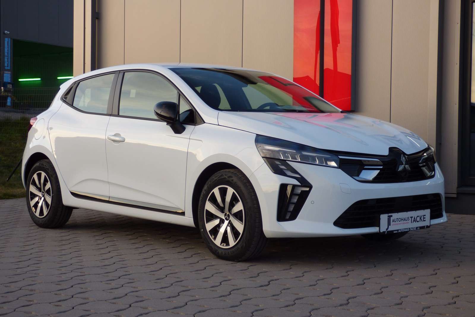 Fahrzeugbild eines Mitsubishi Colt