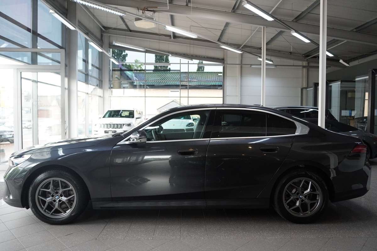 Fahrzeugbild eines BMW 5er-Reihe