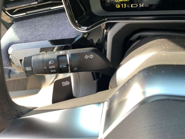 Fahrzeugbild eines Renault 5 E-TECH