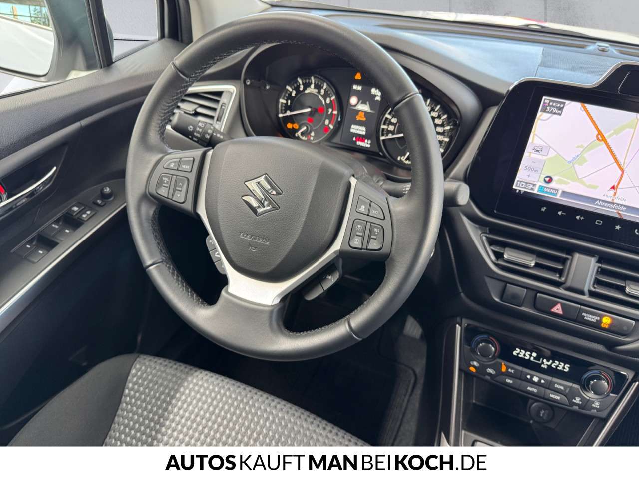 Fahrzeugbild eines Suzuki S-Cross