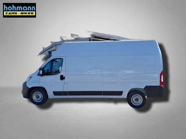 Fahrzeugbild eines Opel Movano