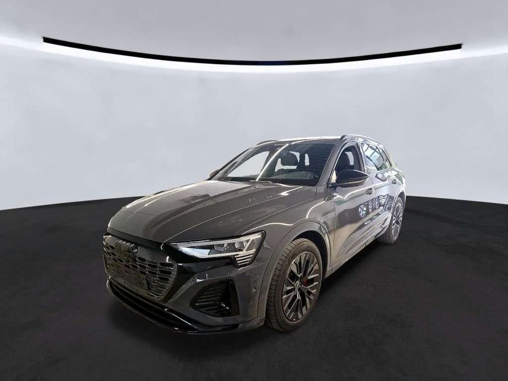 Fahrzeugbild eines Audi Q8 e-tron