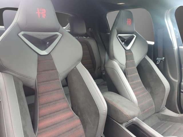 Fahrzeugbild eines Alfa Romeo Junior