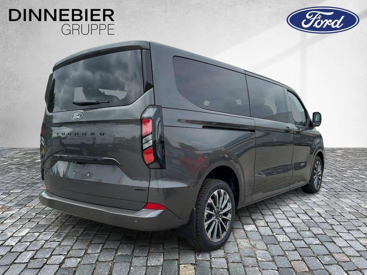 Fahrzeugbild eines Ford Tourneo Custom