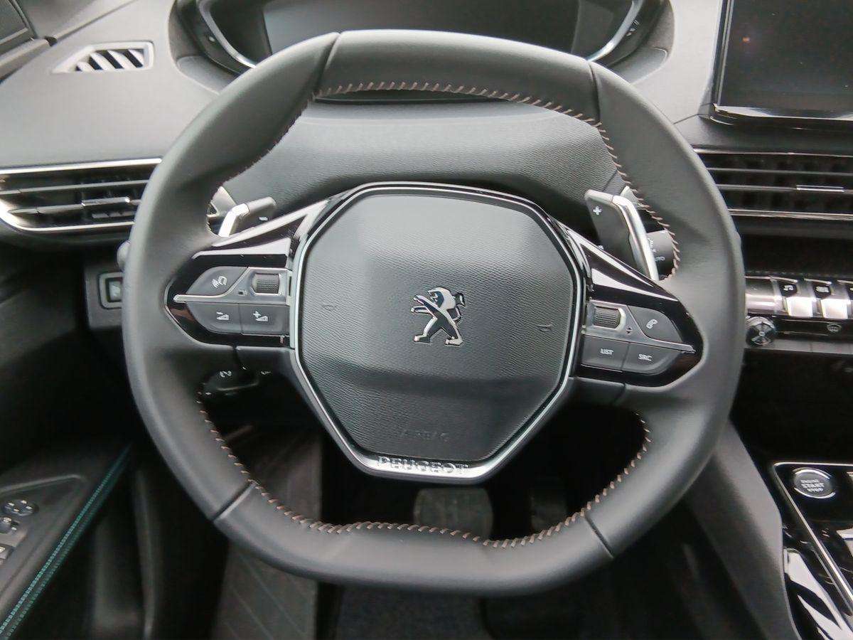 Fahrzeugbild eines Peugeot 5008