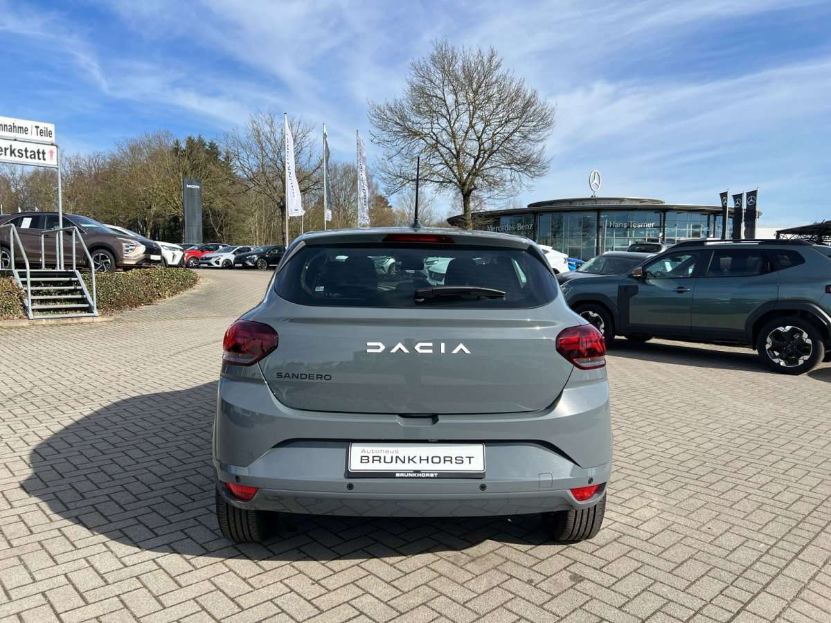 Fahrzeugbild eines Dacia Sandero