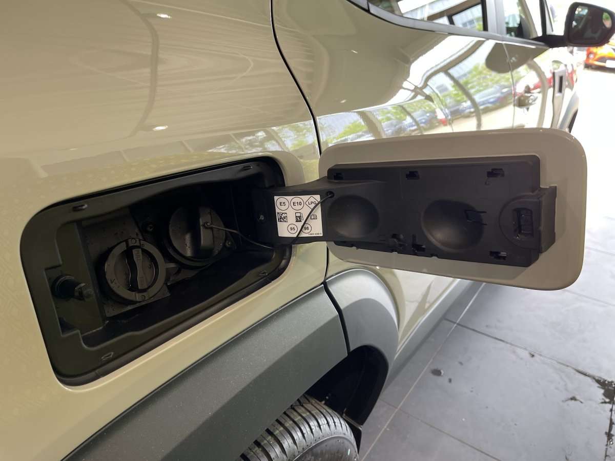Fahrzeugbild eines Dacia Duster