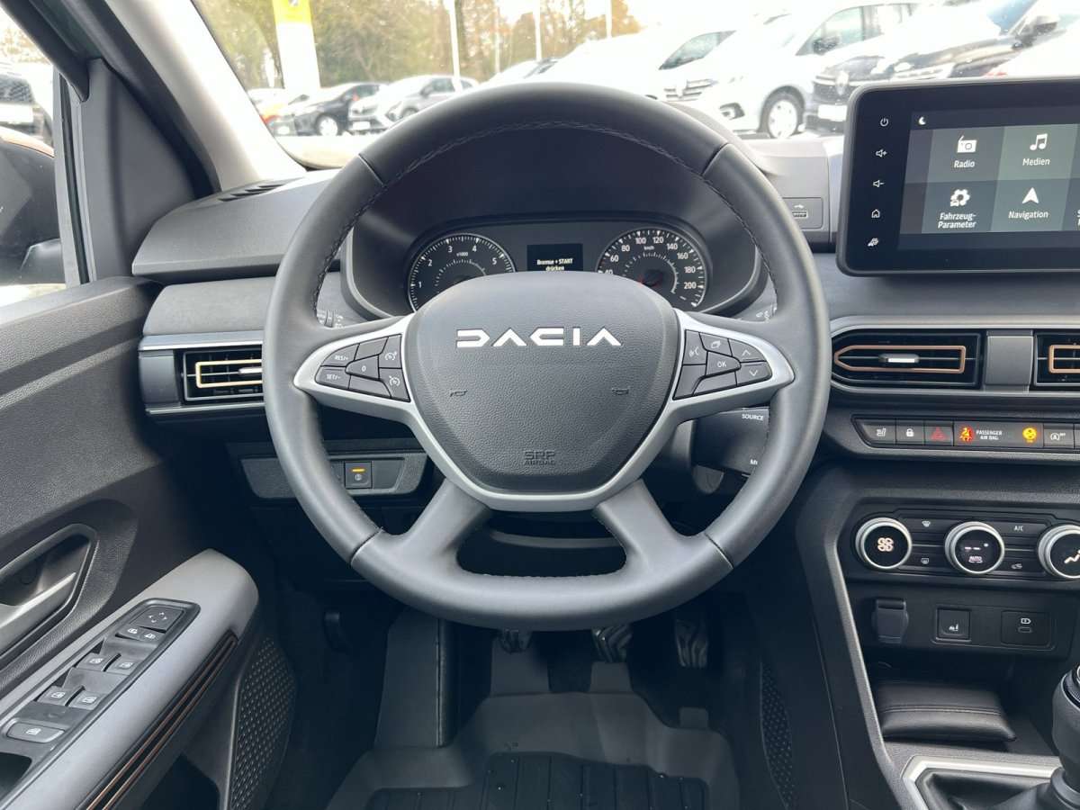 Fahrzeugbild eines Dacia Jogger