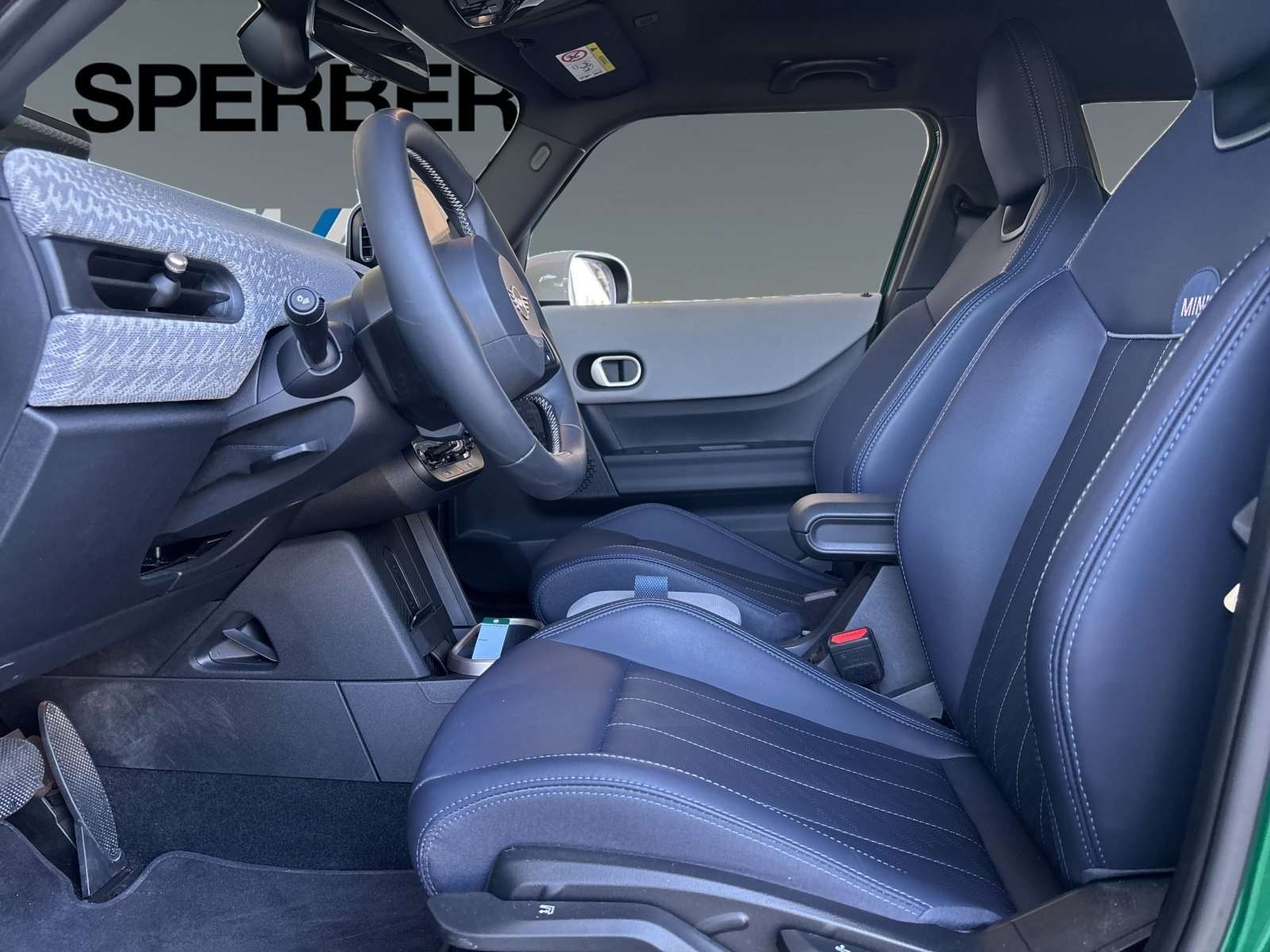 Fahrzeugbild eines MINI COOPER