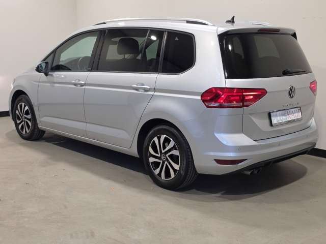 Fahrzeugbild eines Volkswagen Touran