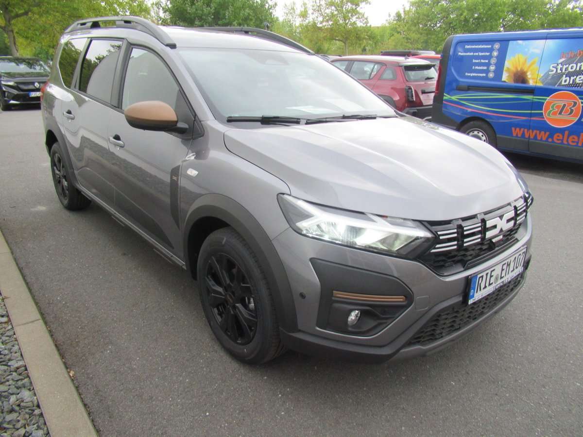 Fahrzeugbild eines Dacia Jogger