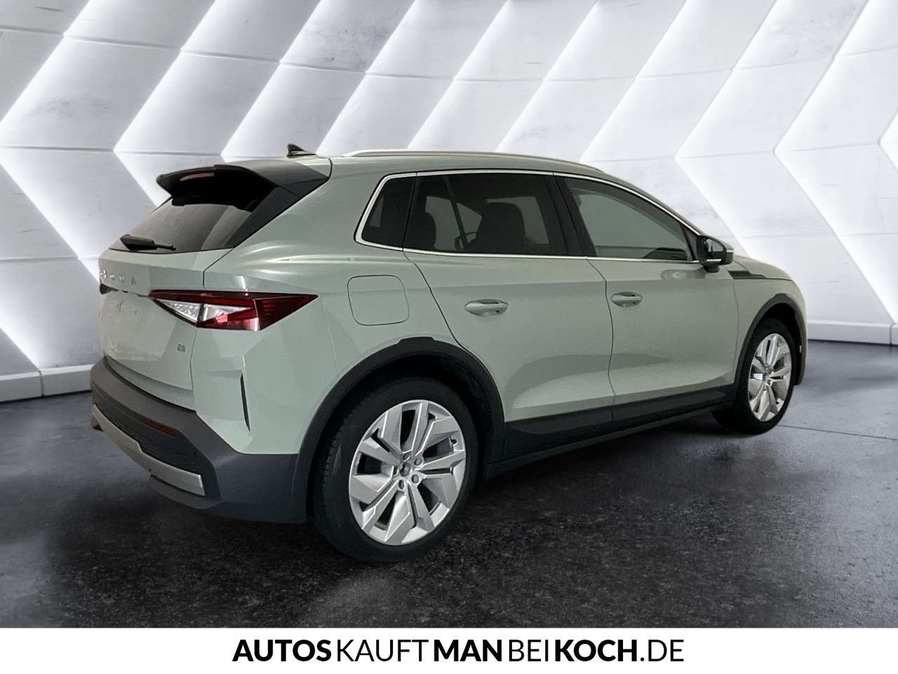 Fahrzeugbild eines Skoda ELROQ