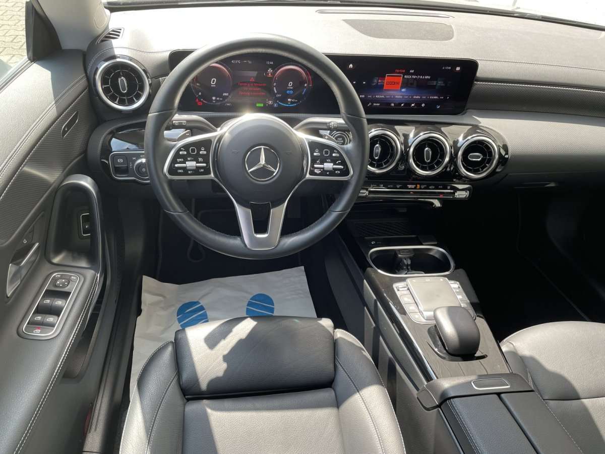 Fahrzeugbild eines Mercedes-Benz CLA