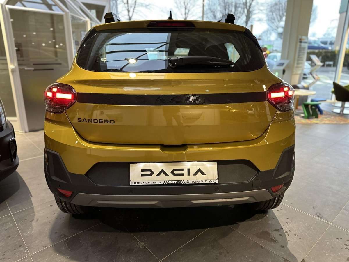 Fahrzeugbild eines Dacia Sandero