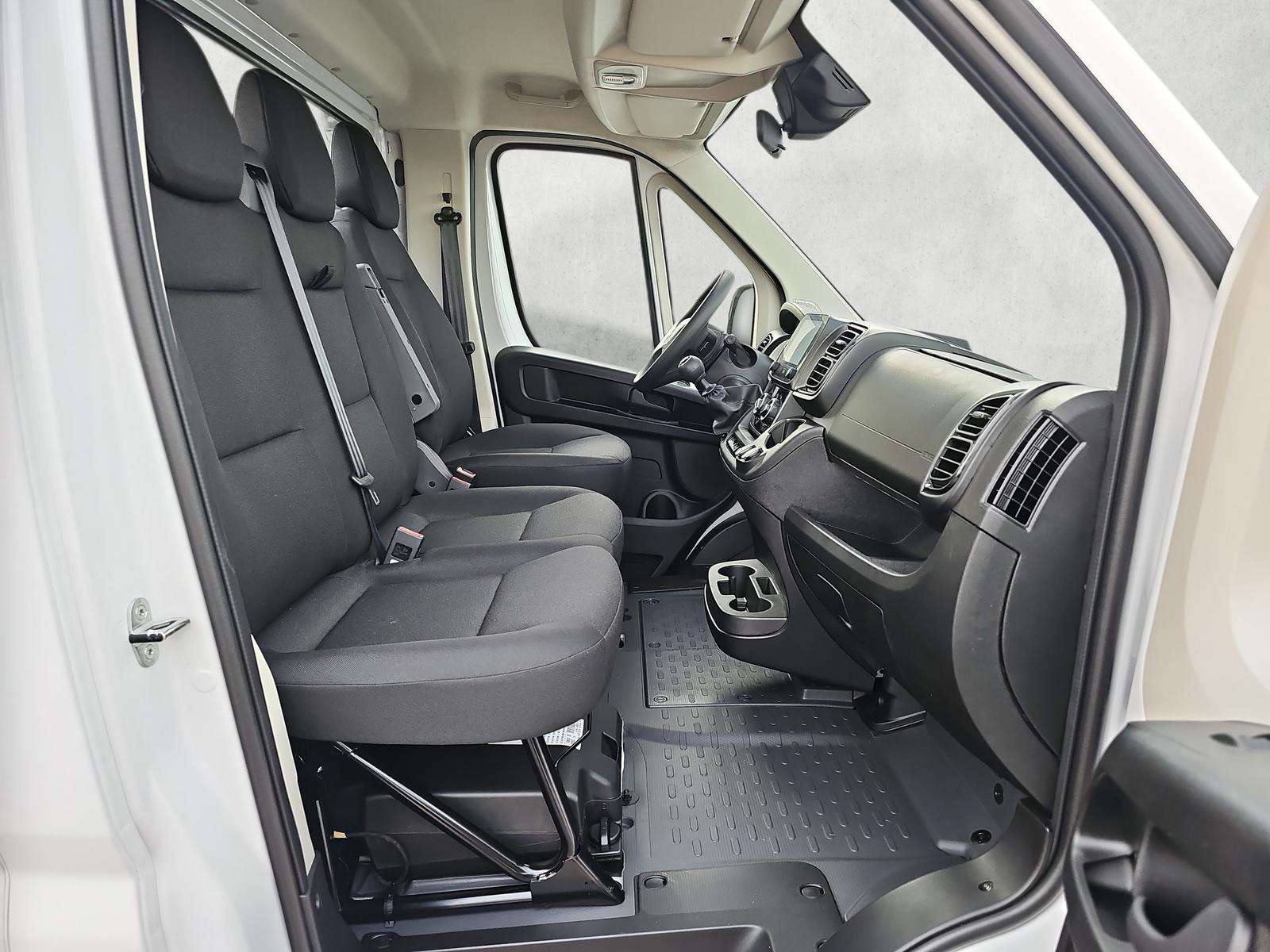 Fahrzeugbild eines Opel Movano