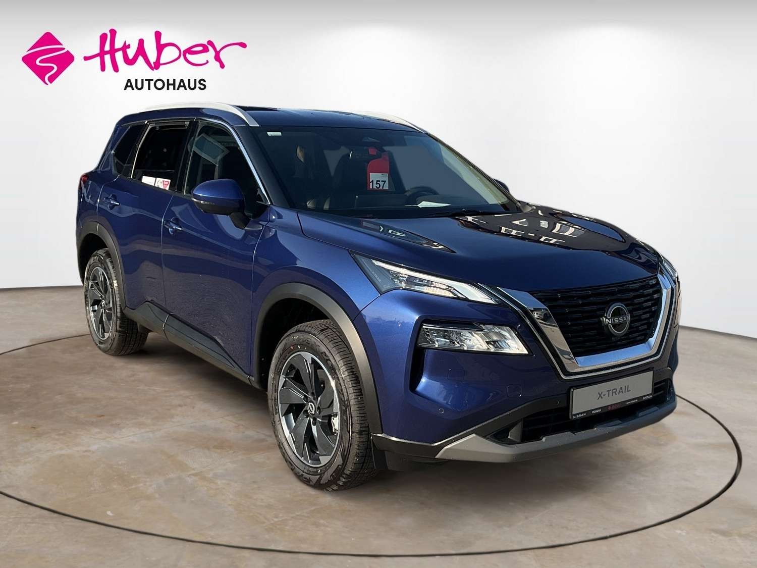 Fahrzeugbild eines Nissan X-TRAIL