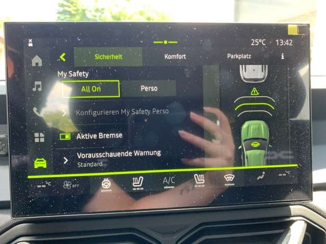 Fahrzeugbild eines Dacia Bigster
