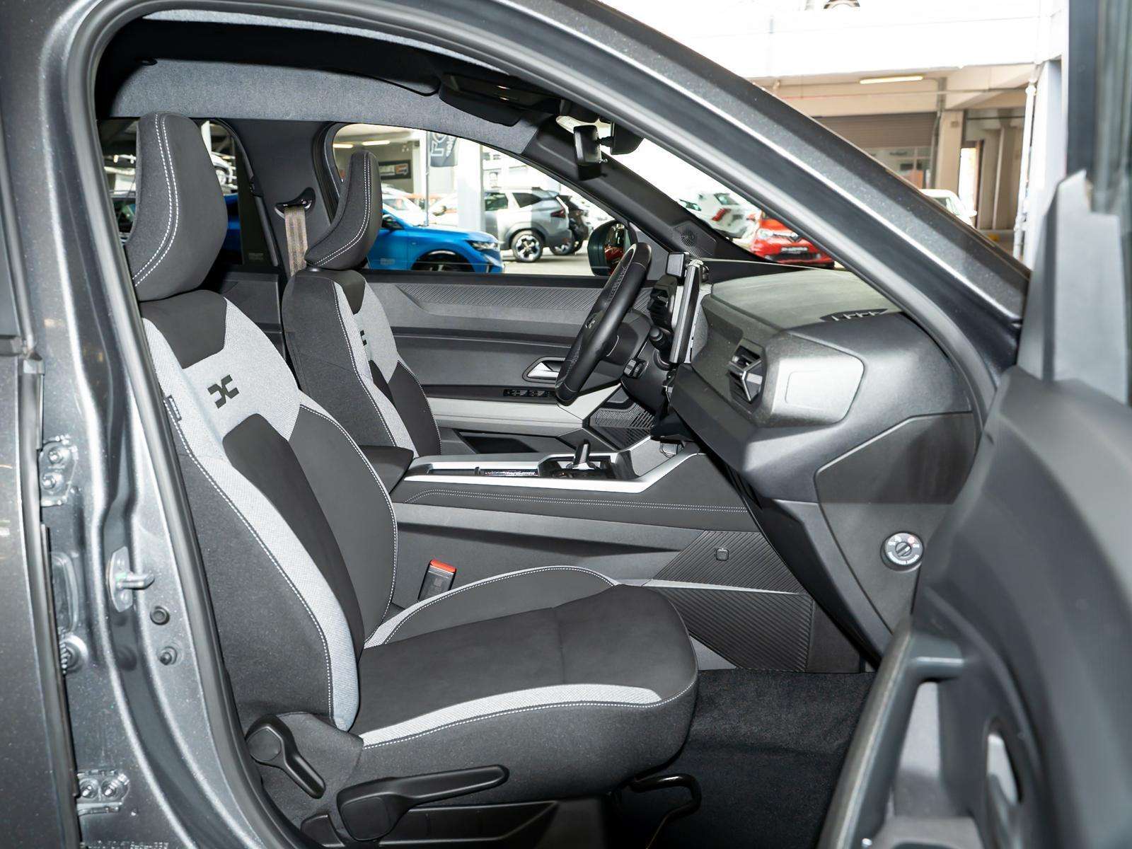 Fahrzeugbild eines Dacia Bigster