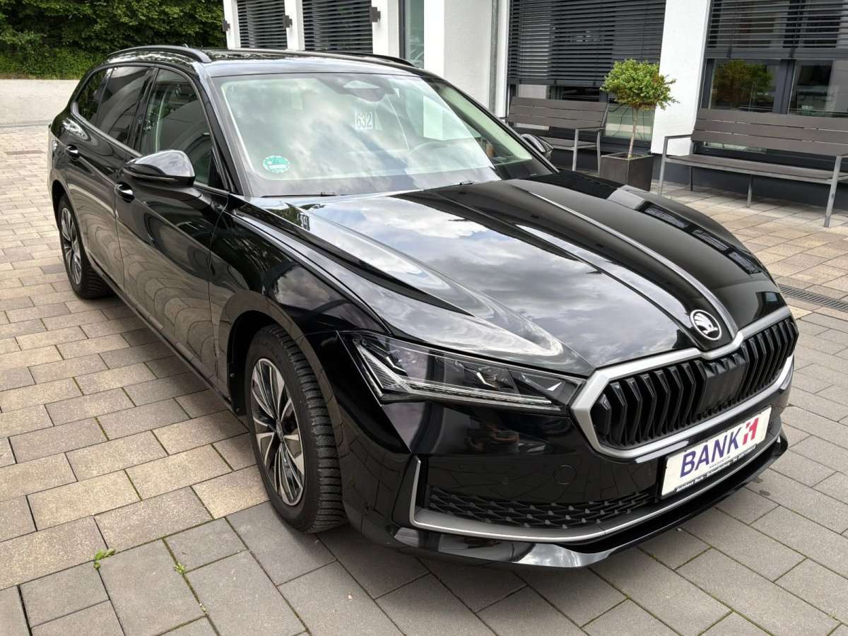 Fahrzeugbild eines Skoda Superb