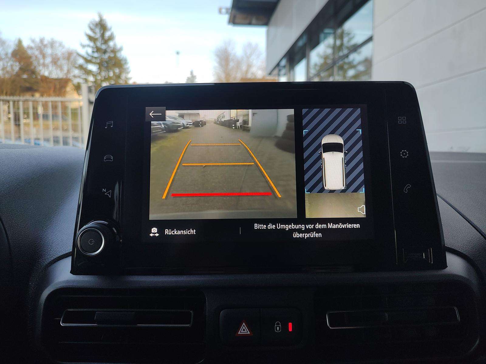 Fahrzeugbild eines Opel Combo Life