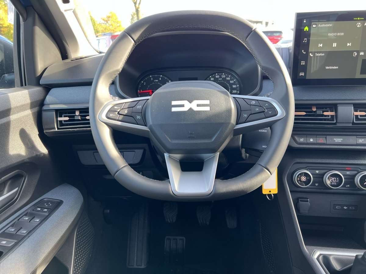 Fahrzeugbild eines Dacia Sandero