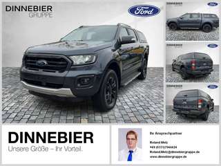 Schräge Frontansicht auf einen Ford Ranger , freigestellt