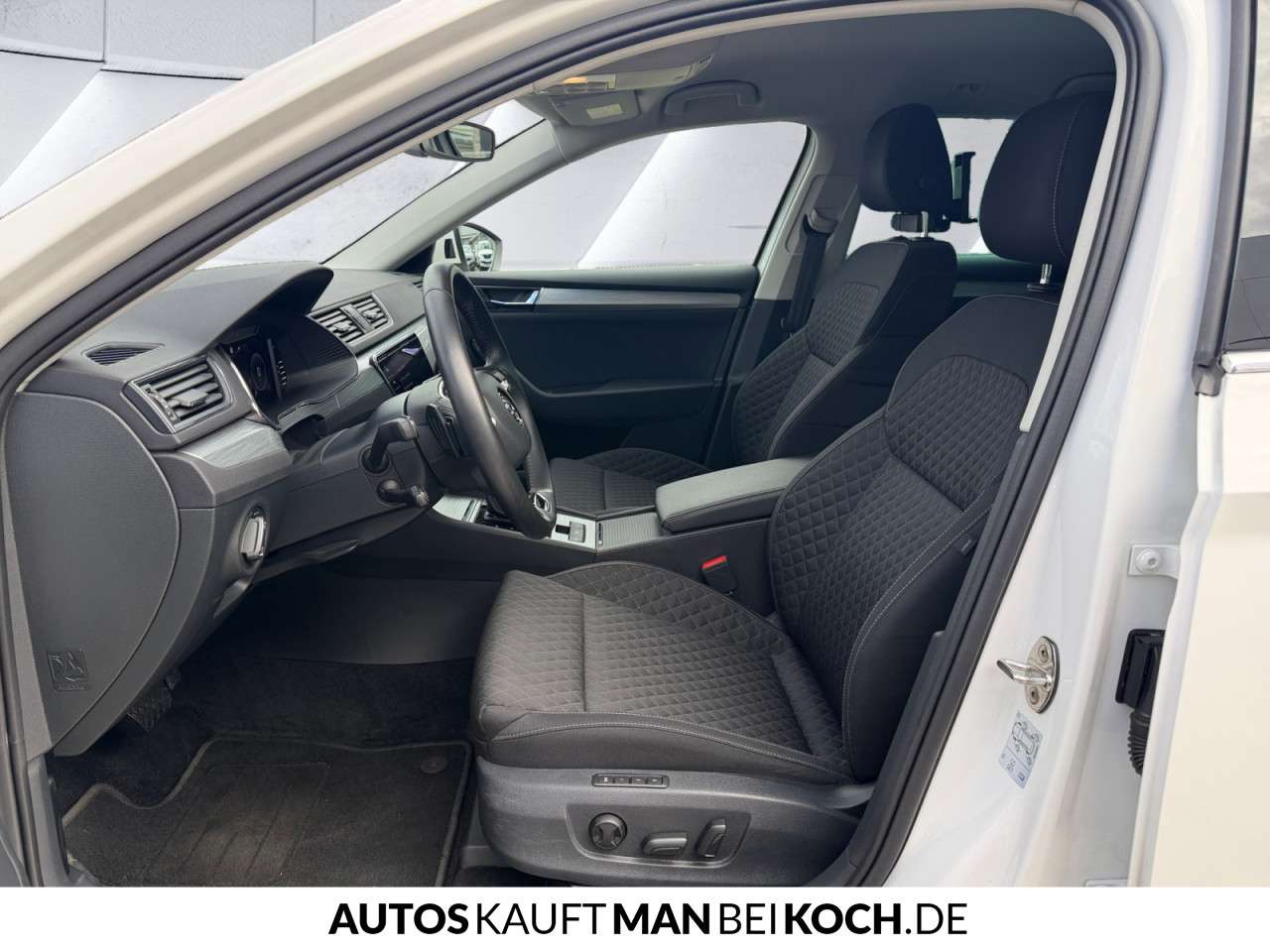 Fahrzeugbild eines Skoda Superb