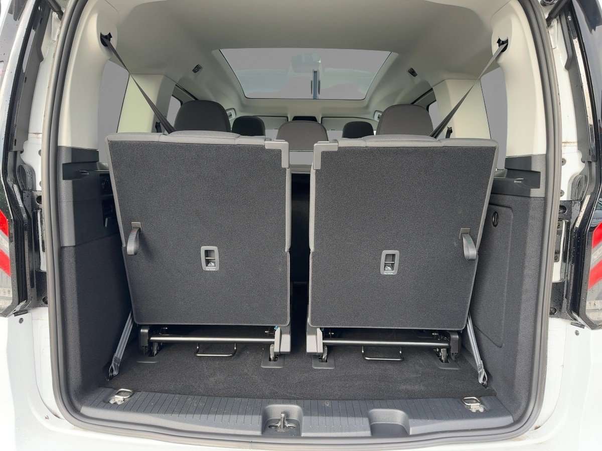 Fahrzeugbild eines Ford Tourneo Connect