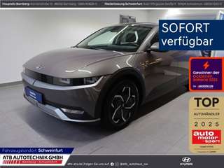 Schräge Frontansicht auf einen Hyundai IONIQ 5 , freigestellt