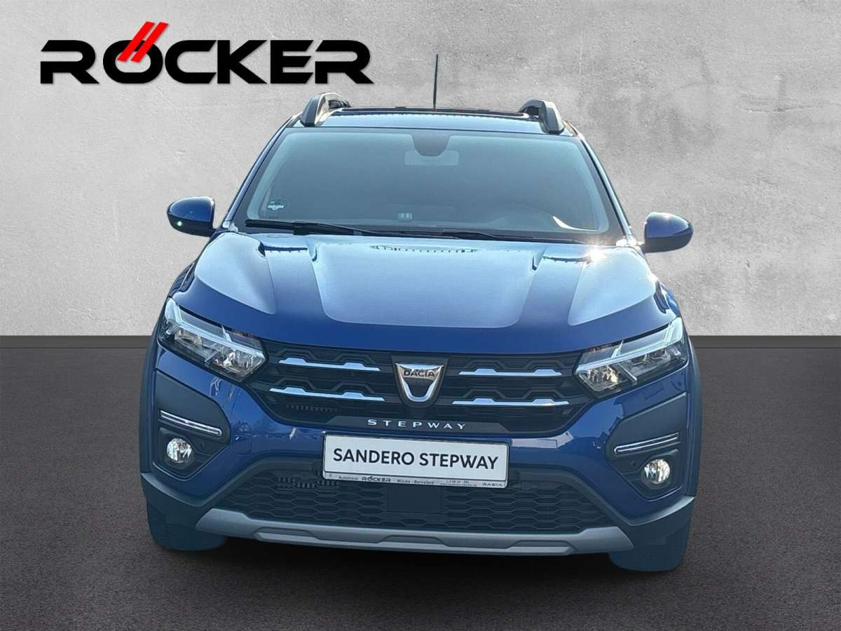 Fahrzeugbild eines Dacia Sandero