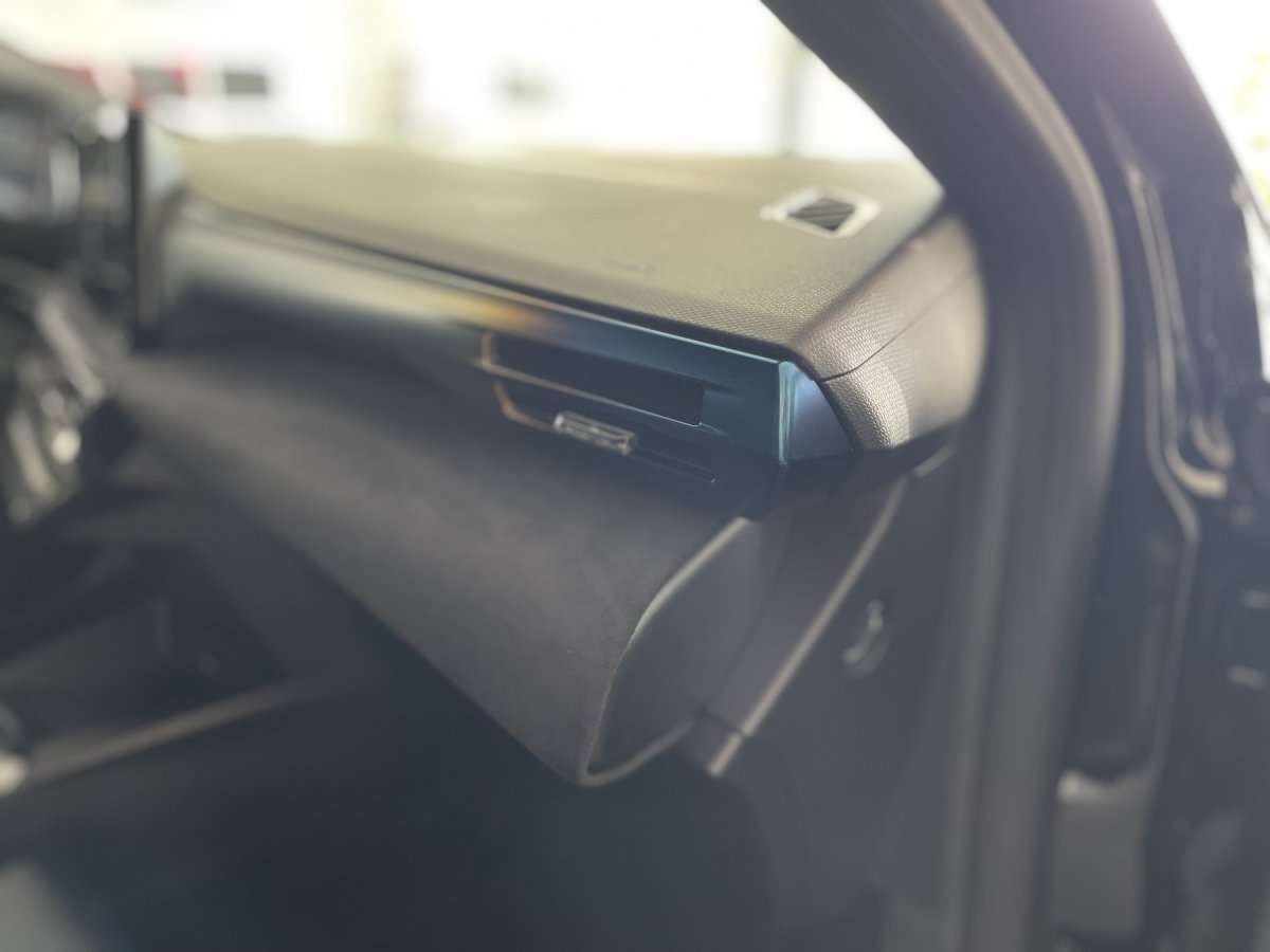 Fahrzeugbild eines Renault Clio