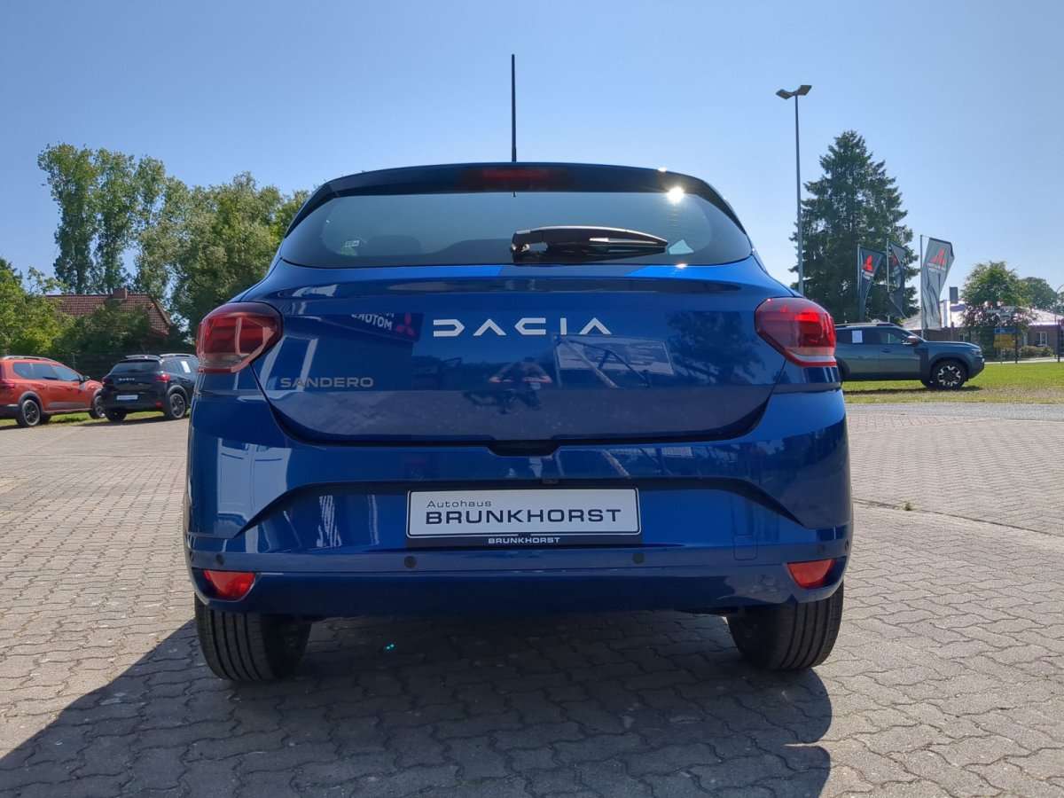 Fahrzeugbild eines Dacia Sandero