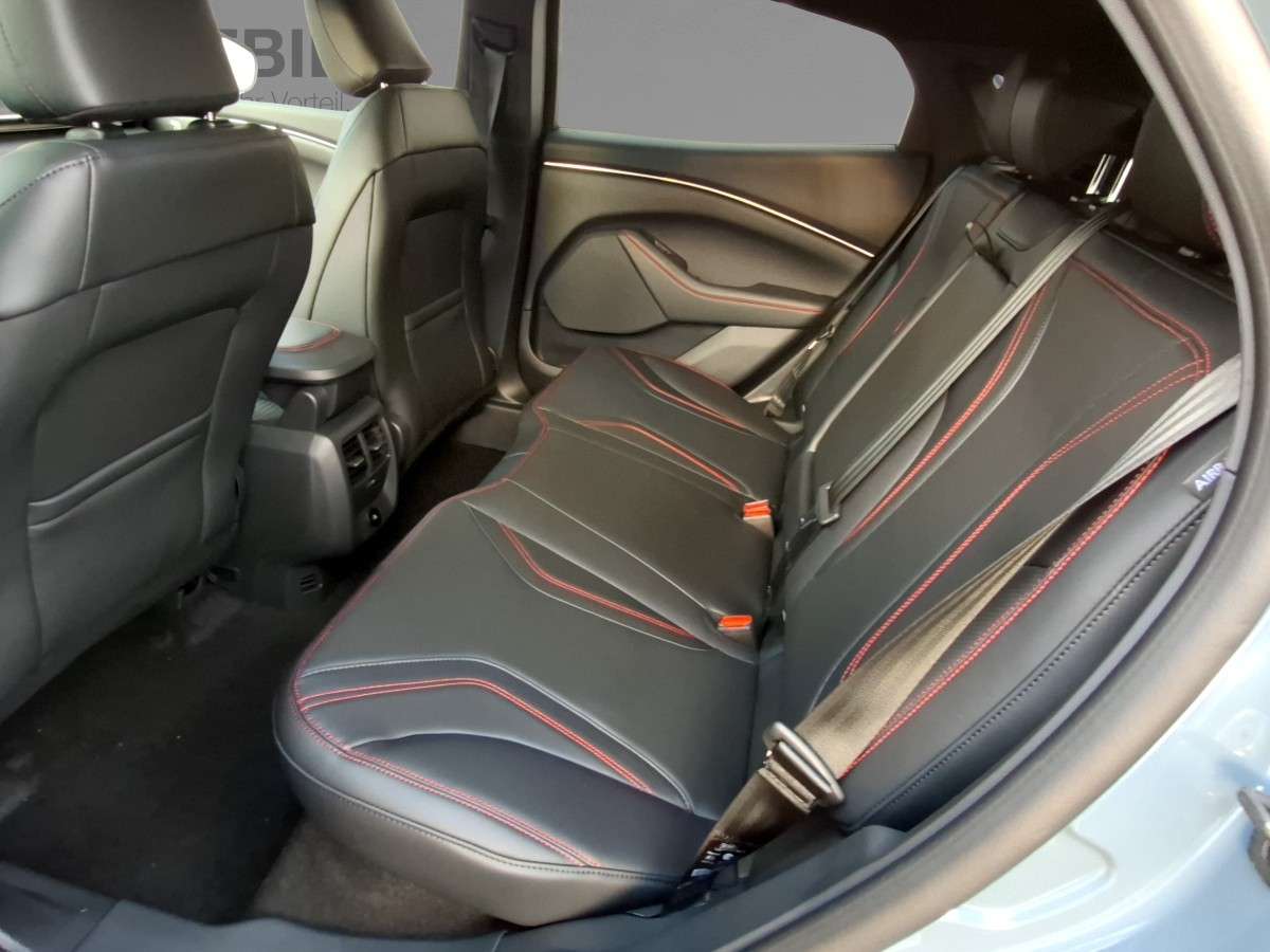 Fahrzeugbild eines Ford Mustang Mach-E