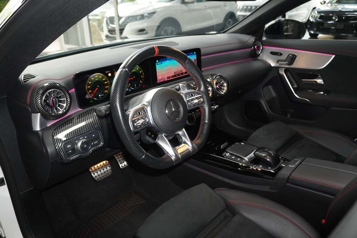 Fahrzeugbild eines Mercedes-Benz CLA