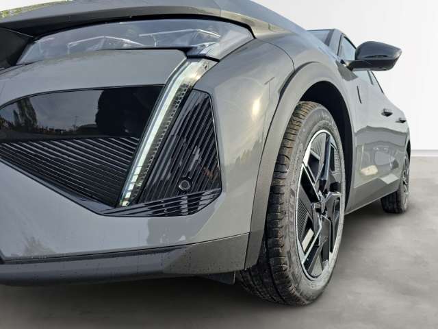 Fahrzeugbild eines Peugeot 408