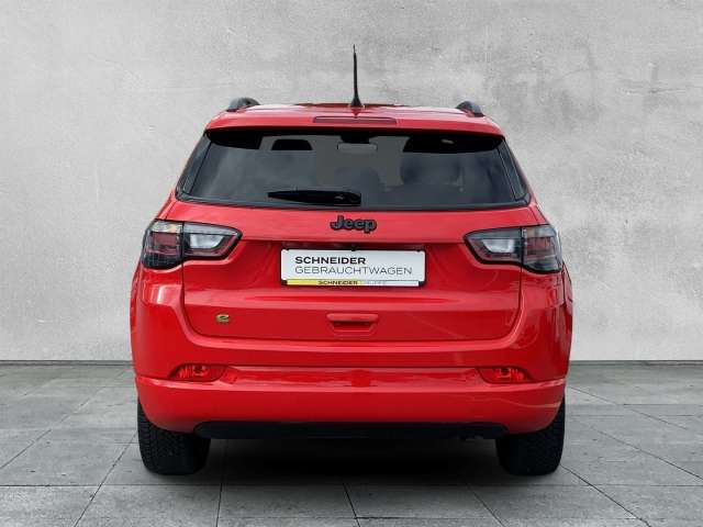 Fahrzeugbild eines Jeep Compass