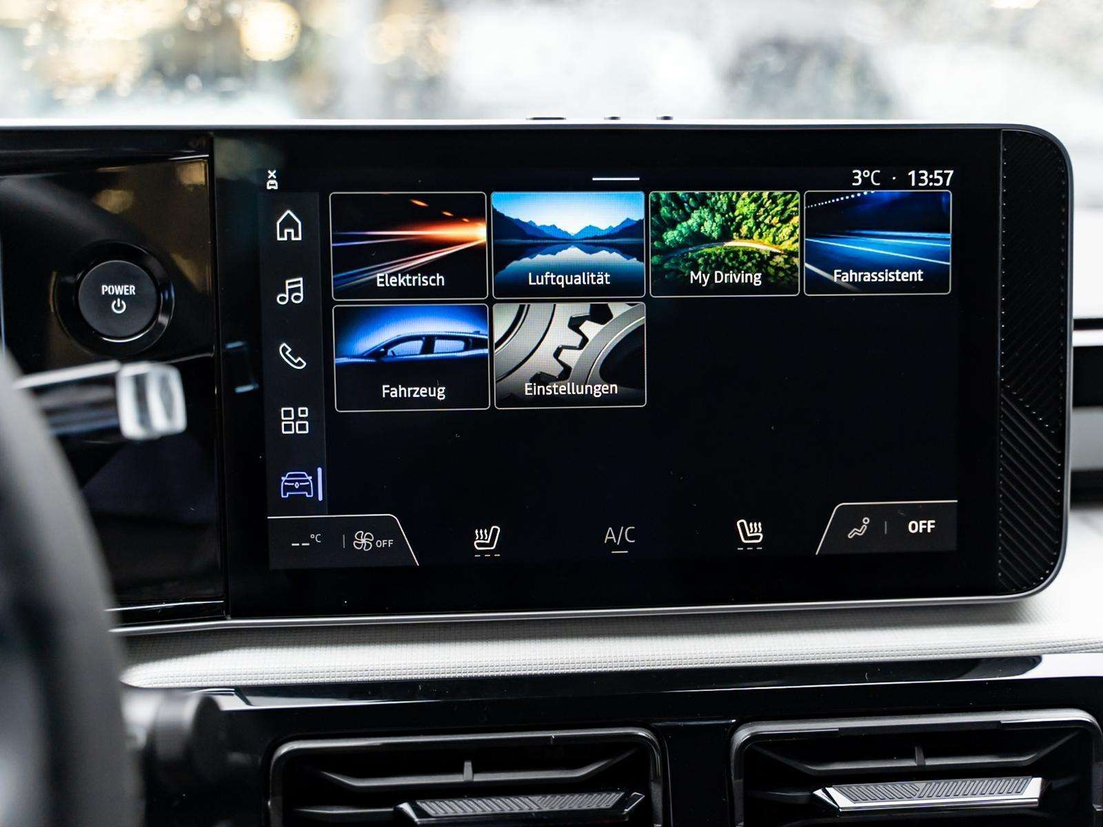 Fahrzeugbild eines Renault 5 E-TECH