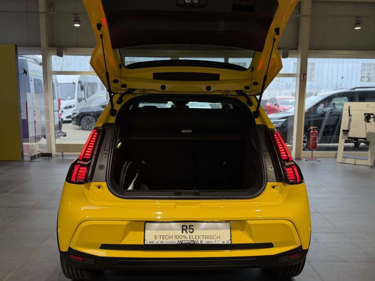 Fahrzeugbild eines Renault 5 E-TECH