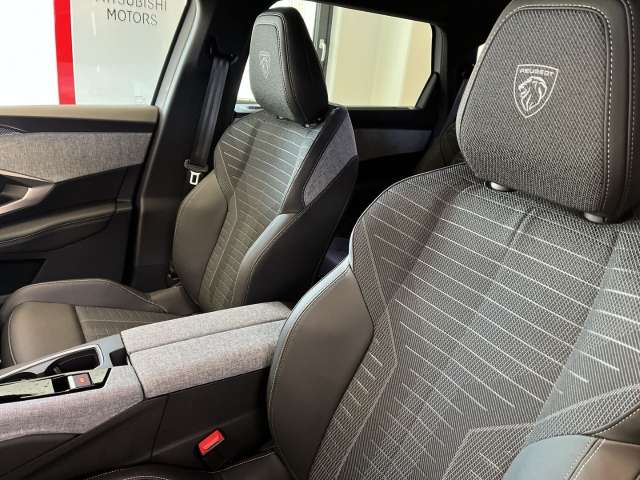 Fahrzeugbild eines Peugeot 5008