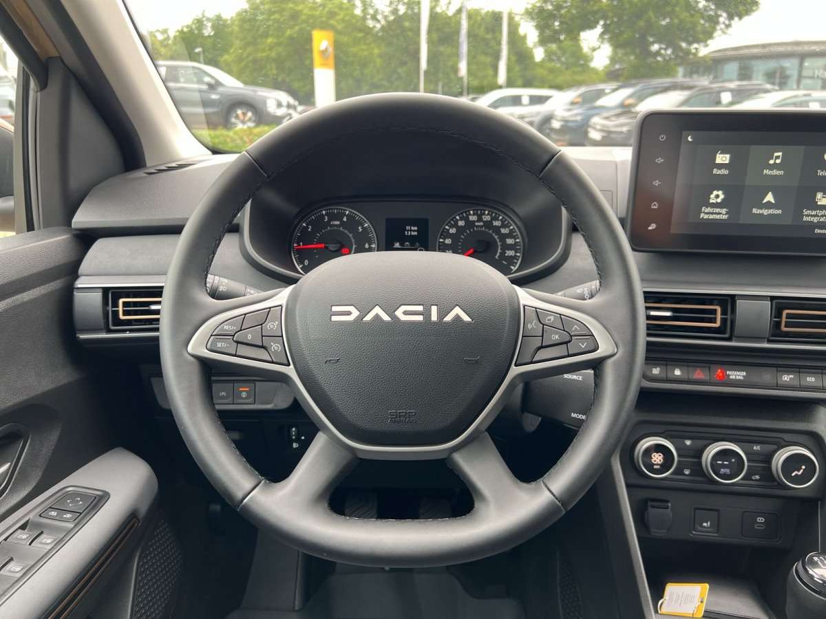 Fahrzeugbild eines Dacia Sandero