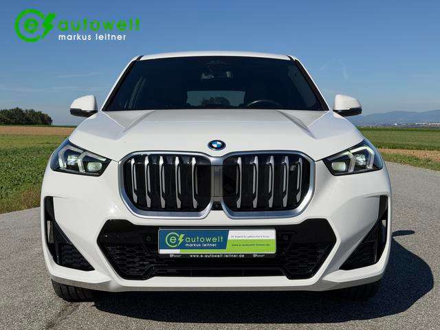Fahrzeugbild eines BMW iX1