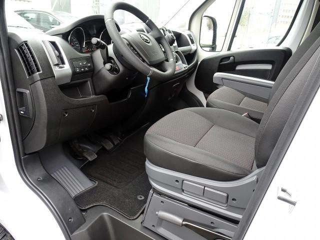 Fahrzeugbild eines Opel Movano