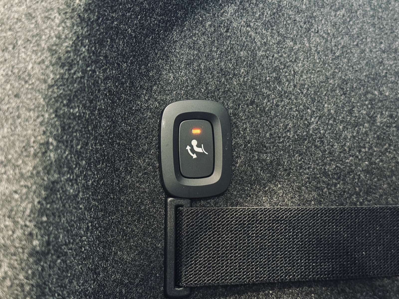 Fahrzeugbild eines Polestar 2
